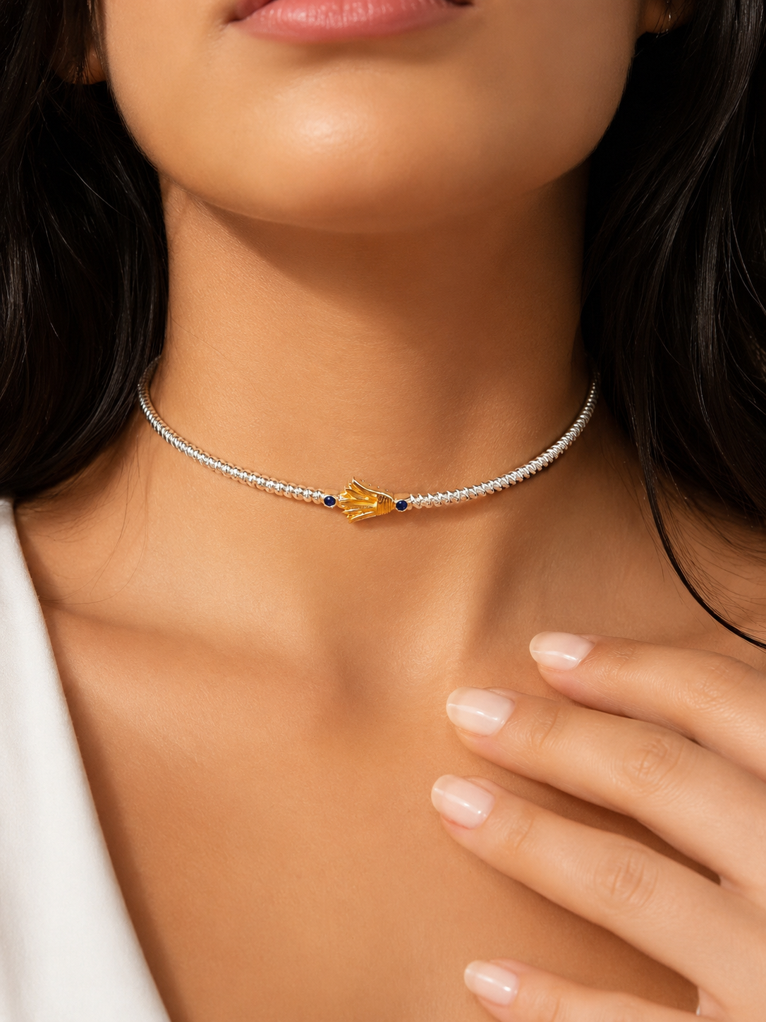 Lotus choker